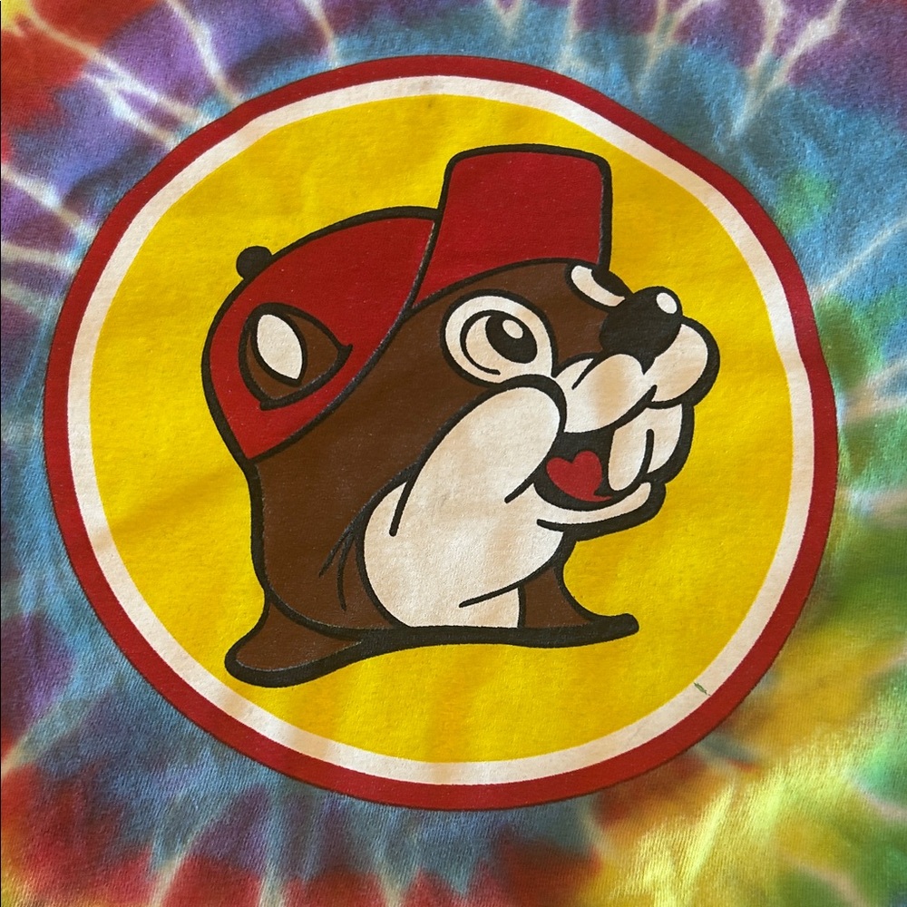 Buc-ees Colorful Tie-Dye Graphic T-Shirt